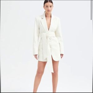 B.O.A NWT Boucle Cream Oversized Textured Blazer Dress without Belt Size M/L